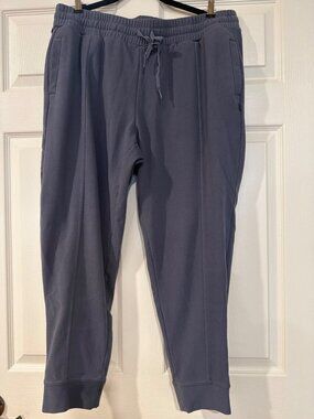 Mondetta XL Gray Jogger Pants Elastic Waist Drawstring Pockets 90% Polyester 10%